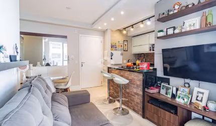 Apartamento 2 dormitórios no bairro Humaitá em Porto Alegre
