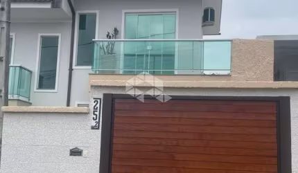 CASA 3 DORMITÓRIOS NO BAIRRO BELA VISTA - PALHOÇA/SC