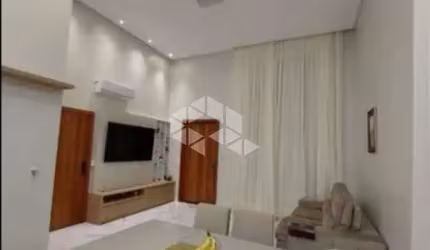 CASA DE 3 DORMITORIOS NO BAIRRO SÃO SEBASTIÃO EM PALHOÇA/SC