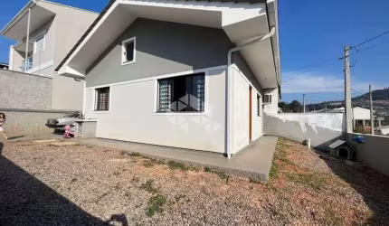 CASA COM 2 DORMITORIOS NO BAIRRO BELA VISTA- PALHOÇA/SC.