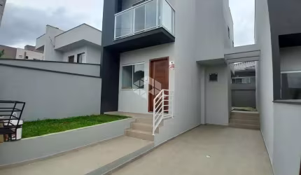 CASA DE 2 DORMITÓRIOS NO BAIRRO POTECAS - SÃO JOSÉ/SC