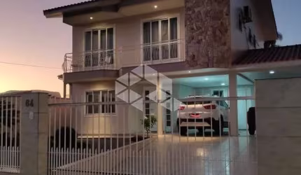 CASA COM 03 QUARTOS / DORMÍTÓRIOS - BAIRRO CENTRO - PALHOÇA