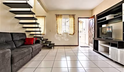 CASA DUPLEX COM DOIS QUARTOS/DORMITÓRIO - PRAIA SANTINHO - FLORIANÓPOLIS - SC