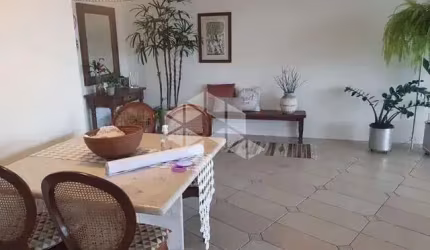APARTAMENTO COBERTURA COM 04 DORMITÓRIOS/QUARTOS EM COQUEIROS - FLORIANÓPOLIS-SC