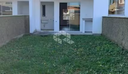 CASA GEMINADA COM DUAS SUÍTES NO BAIRRO RIO VERMELHO - FLORIANÓPOLIS/SC