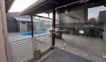 CASA COM 3 QUARTOS NOS INGLESES DO RIO VERMELHO - FLORIANÓPOLIS/SC