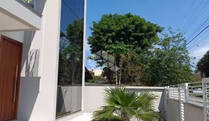 CASA COM 3 QUARTOS NO BAIRRO CAMPECHE - FLORIANÓPOLIS/SC