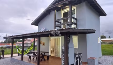 CASA MOBILIADA COM 2 QUARTOS - IBIRAQUERA - IMBITUBA/SC