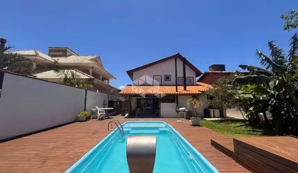 CASA 4 QUARTOS MORRO DAS PEDRAS - FLORIANÓPOLIS/SC