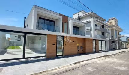 Casa Duplex 2 Dormitórios no bairro Ingleses em Florianópolis/SC