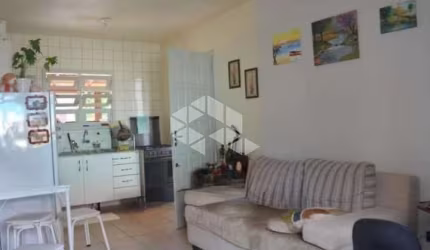 Casa com 2 dormitórios na Vargem Grande - Florianópolis
