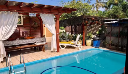 Casa de 4 quartos na Daniela - Florianópolis/SC