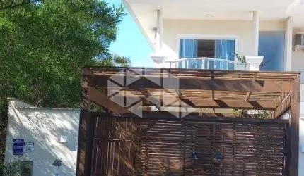 Casa 3 dormitórios/Quartos - Residencial Jardim Rio Vermelho - Florianópolis/SC