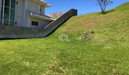 Terreno 677 m² em Condomínio Fechado - Trindade - Florianópolis