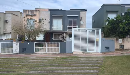 Casa geminada com 2 Dormitórios no bairro Ingleses em Florianópolis/SC
