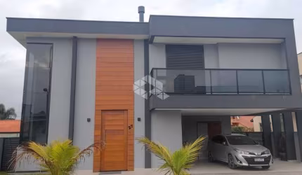 Casa Alto Padrão em condomínio fechado
