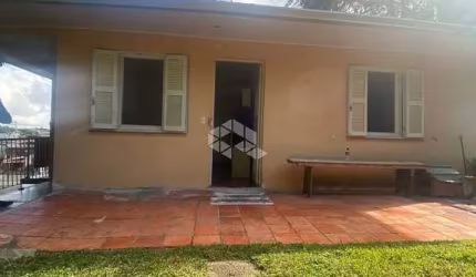 CASA MOBILIADA NO BAIRRO COLINA SORRISO