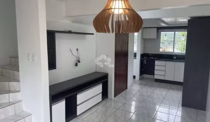 Sobrado Triplex semi mobiliado