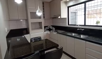 Apartamento 2 dormitórios com terraço e duas vagas de garagem no Jardim Eldorado