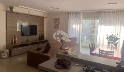 Apartamento 3 Suítes/Dormitórios a 600 metros do Mar - Meia Praia - Itapema.