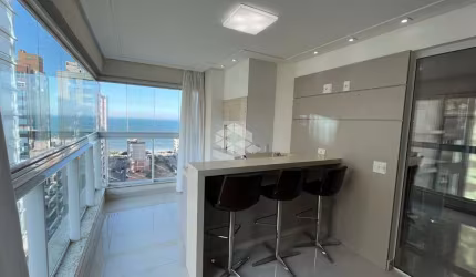 Park Lane Residence: Apartamento Dallo Mobiliado e Decorado de Luxo a Passos do Mar em Meia Praia, Itapema