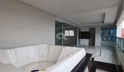 Apartamento de Luxo Pronto para Morar a Poucos Metros do Mar no Edifício Murano em Meia Praia, Itapema