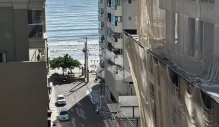 Apartamento com vista mar e 3 suítes