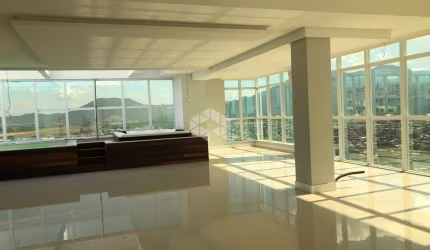 Cobertura Duplex em em Itapema com 5 suítes, 4 vagas e  417m² privativo