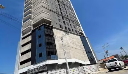 Apartamento beira mar no Perequê, com 3 suítes e 2 vagas de garagem