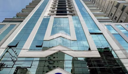 Apartamento diferenciado 3 Suites, 4 Banheiros, 2 Vagas, Meia praia Itapema