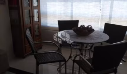 Apartamento com 3 quartos, 2 vaga Meia praia