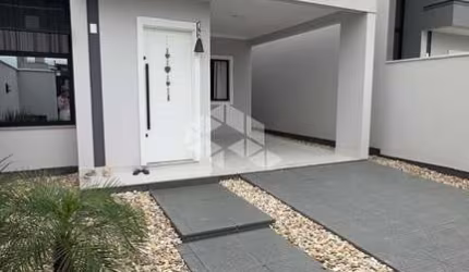 Casa à venda em Tijucas - Bairro Areias 2 quartos, Sala e cozinha integradas, Semi mobiliada