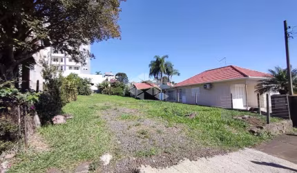 Amplo terreno próximo do centro