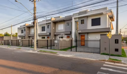 Casa estilo sobrado, 2 suítes em Estância Velha