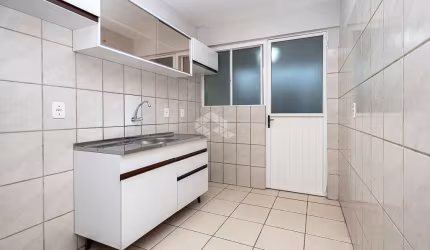 Apartamento 2 dormitorios, sala,  cozinha, 1 banheiro, 1 vaga, no bairro Rondonia - Novo Hamburgo Aceita Financiamento.