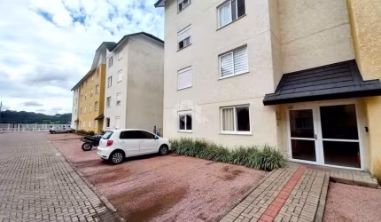Apartamento térreo, com 2 dormitórios, sala, cozinha, 1 banheiro, 1 vaga, aceita financiamento bancário e FGTS.