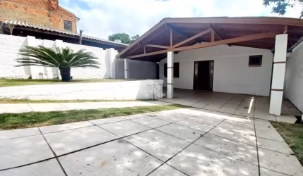 Casa Residencial com 2 dormitórios, 2 vagas, 100m², Canudos, Novo Hamburgo, Aceita financiamento, FGTS.