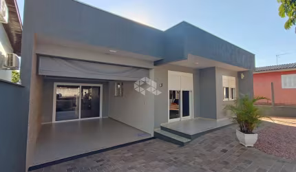 AMPLA RESIDÊNCIA - LOCALIZAÇÃO PRIVILEGIADA