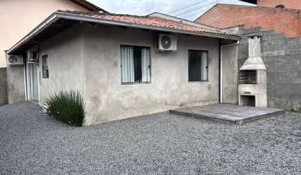 Casa 3 quartos  Jaraguá 99 para permuta