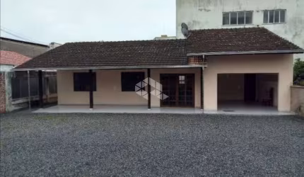 Casa 3 quartos/dormitórios no centro de Jaraguá do Sul