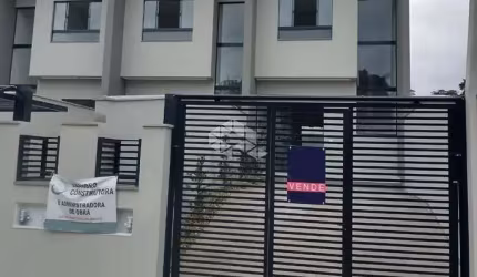 Casa geminada duplex 3 quartos no bairro Nereu Ramos em Jaraguá do Sul, SC
