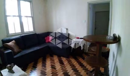 Apartamento 1 quarto, banheiro social, na Cidade Baixa em Porto Alegre.