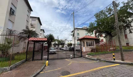 Apartamento de 03 dormitórios no bairro Santo Antonio com uma vaga de estacionamento. Ótima localização em bairro central de Porto Alegre