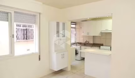 Apartamento 01 dorm/quarto,  43,13m2 privativo, mobiliado,1 lance de escada, ensolarado, Teresópolis