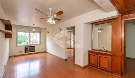 Apartamento de 2 dormitórios no Bairro Bom Fim