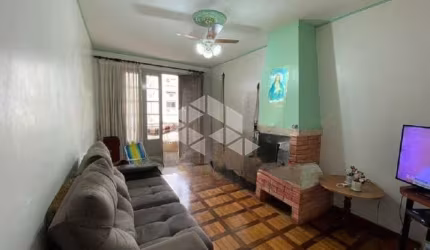 Baixou o valor.Apartamento na Cidade baixa com 3 dormitórios, sacada e lareira