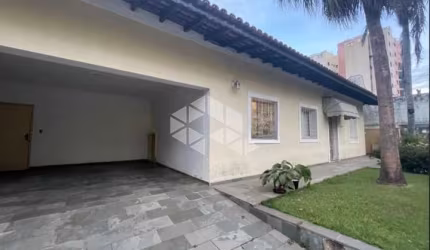 CASA À VENDA 3 DORMITÓRIOS EM CAMPINAS
