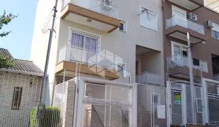 Excelente casa térreo com 3 quartos, uma suíte, duas vagas, bairro Tristeza