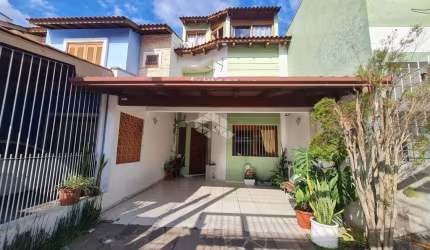 Casa com 4 dormitórios/Quartos á venda no bairro Hípica, Zona Sul