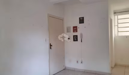 Apartamento Térreo com 01 dormitórios Á VENDA  no Bairro Higienópolis